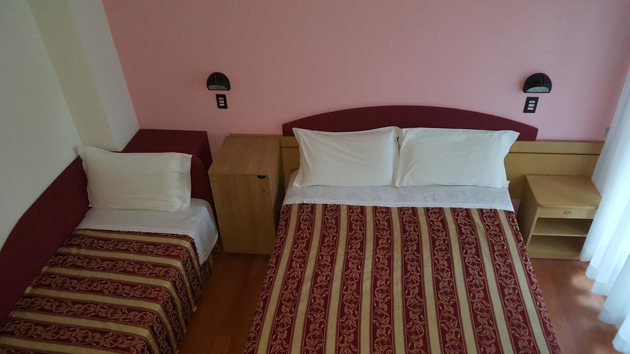 Hotel Angelus Rimini Exterior foto